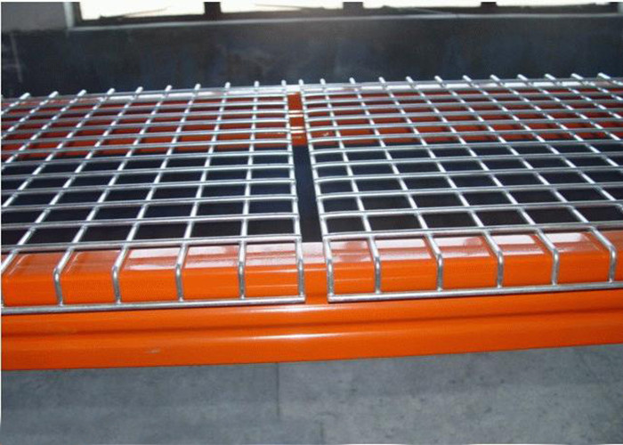 Strong Warehouse Pallet Shelving With Welded Galvanized Wire Mesh Decking
