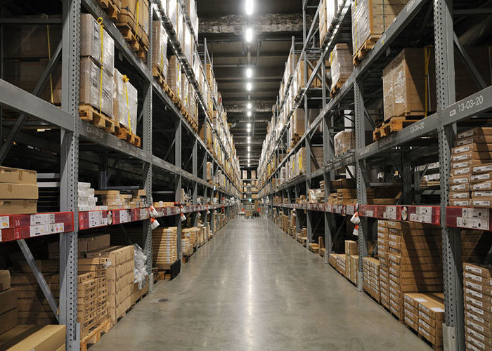 Adjustable Cold Rolled Heavy Duty Steel Storage Racks , Warehouse Storage Racking Systems 