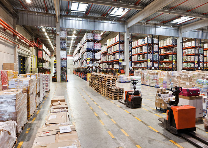 Industrial Heavy Duty Storage Racks , Warp Beam Warehouse Storage Solutions Shelving Units