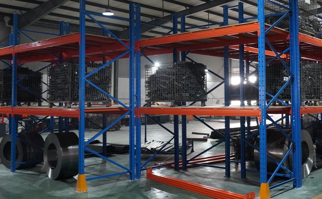 Rugged Yellow Industrial Grade Steel Storage Racks For Maximum 2000kg/pallet Weight Capacity