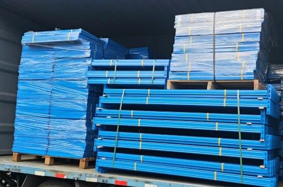 100-200kg Super Light Duty Smooth Steel Storage Rack Adjustable Layer 2-8