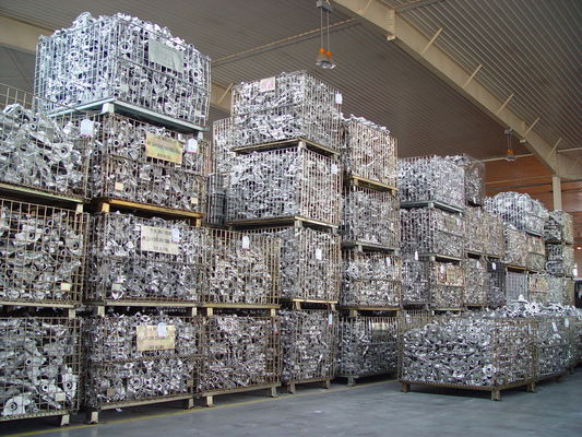 Galvanized Movable Metal Wire Cages , Wire Mesh Storage Container