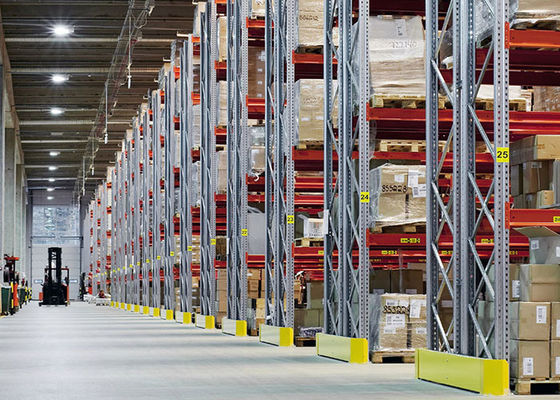 Customzied Industrial Steel Storage Racks Cold Rolled Heavy Duty Pallet Racks