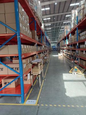Corrosion Protection Finish Industrial Metal Storage Racks for Versatile Storage Solutions